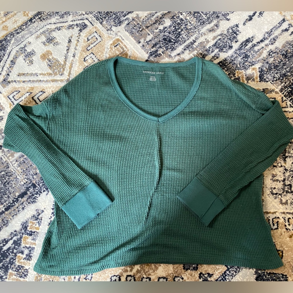 American eagle lightweight sweater